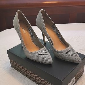 Charles David "Pacey" Steel-Grey Heel (10)